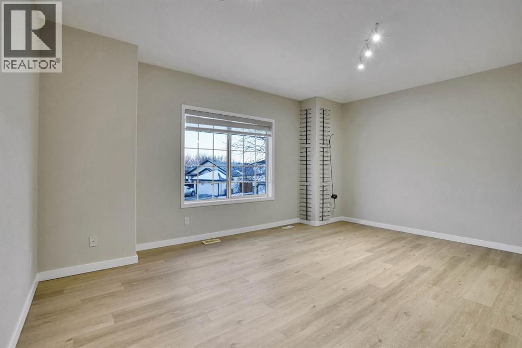 58 Lakeview Bay, Chestermere, Alberta  T1X 1G9 - Photo 10 - A2276330