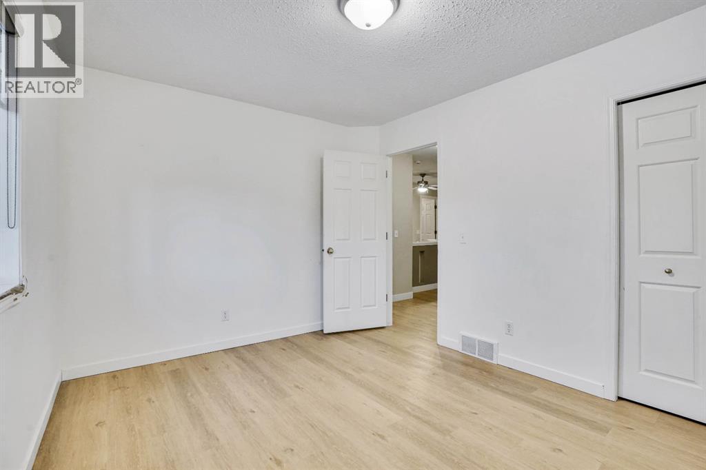 58 Lakeview Bay, Chestermere, Alberta  T1X 1G9 - Photo 15 - A2276330