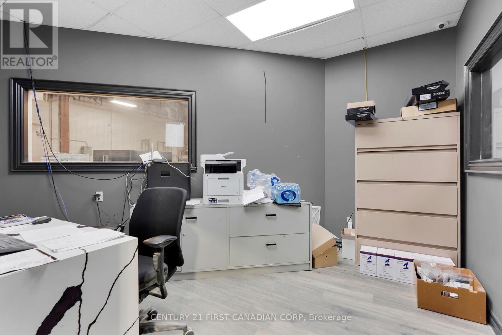 549 First Street, London East, Ontario  N5V 1Z5 - Photo 5 - X12657484