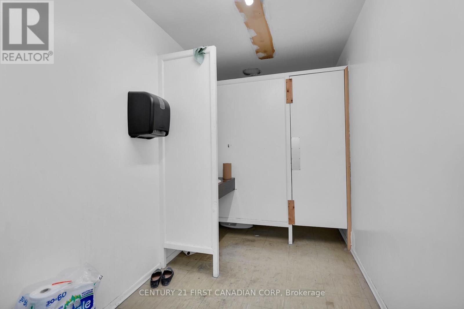 549 First Street, London East, Ontario  N5V 1Z5 - Photo 9 - X12657484