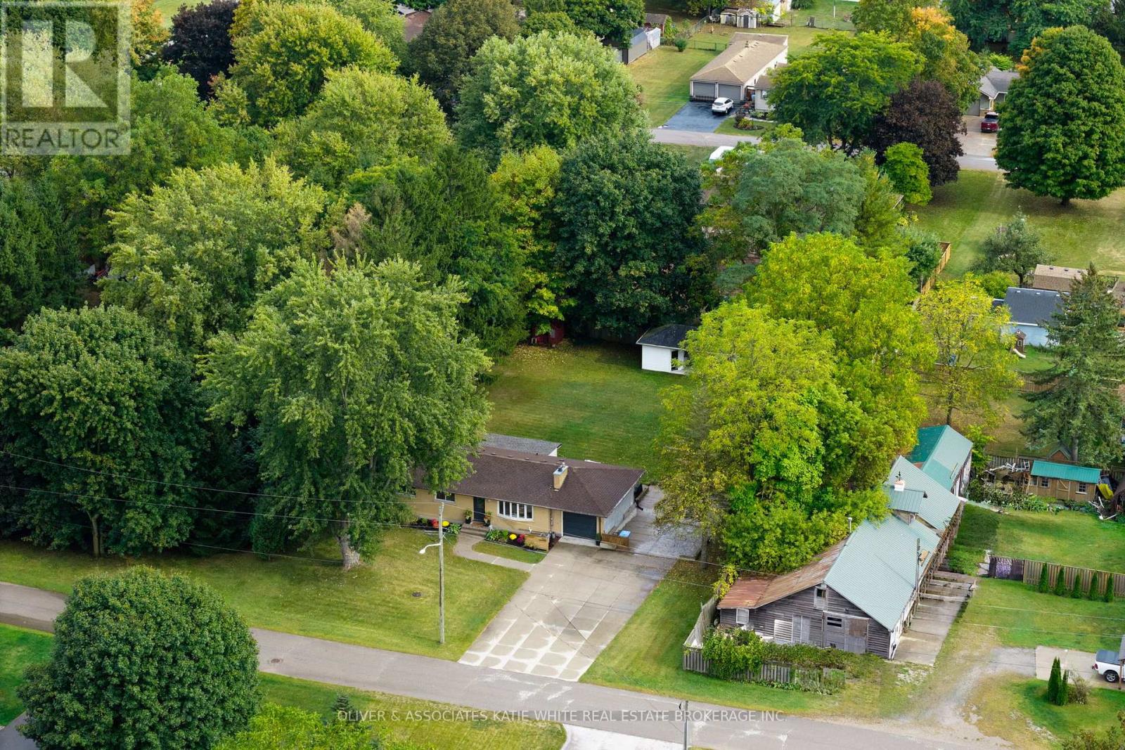 120 Erie Avenue, Middlesex Centre, Ontario  N0L 1R0 - Photo 2 - X12657550