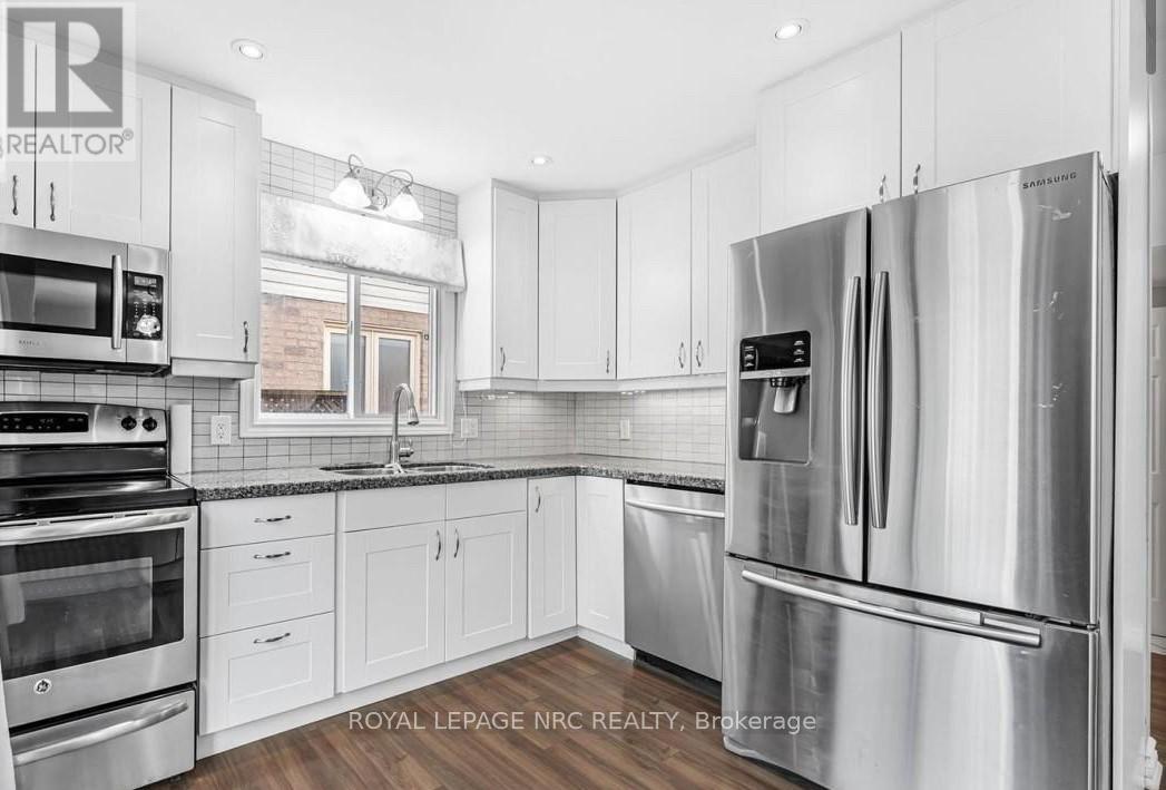 41 Huntington Lane, St. Catharines, Ontario  L2S 3R5 - Photo 6 - X12504310