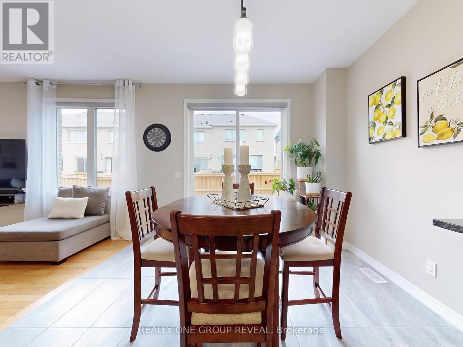 58 Busato Drive, Whitchurch-Stouffville, Ontario  L4A 4V4 - Photo 10 - N12454645