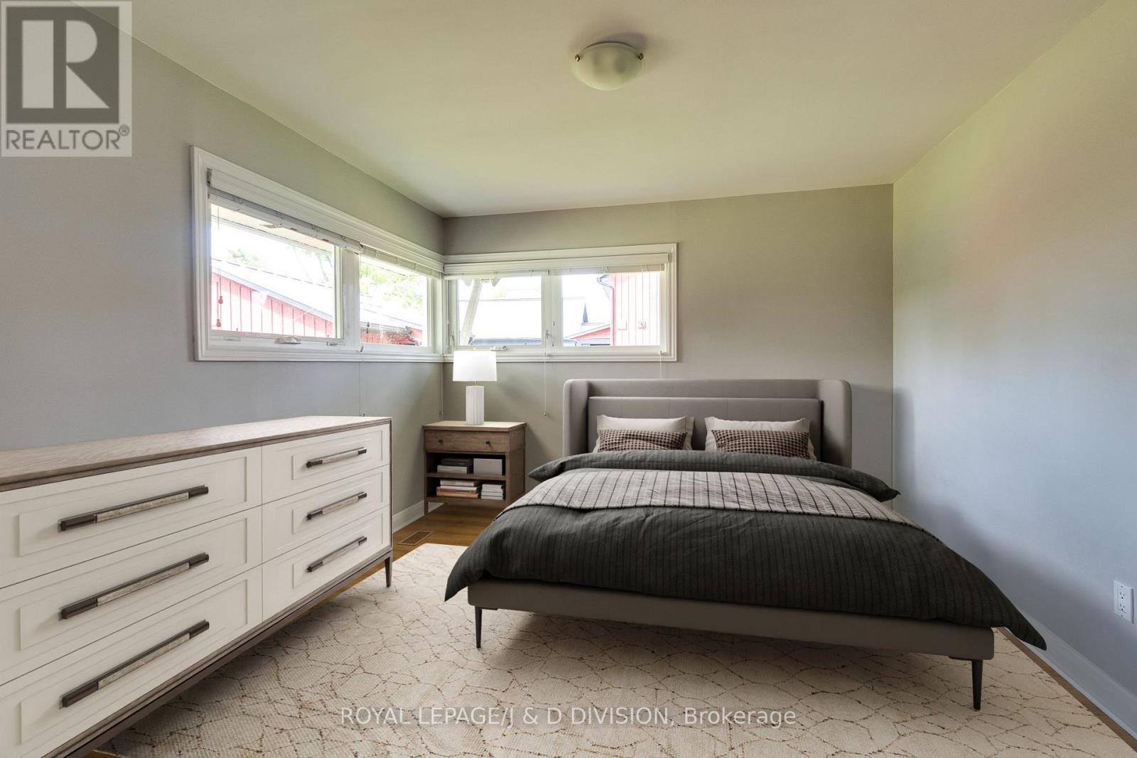 7079 Second Line W, Mississauga, Ontario  L5W 1A1 - Photo 24 - W12404501