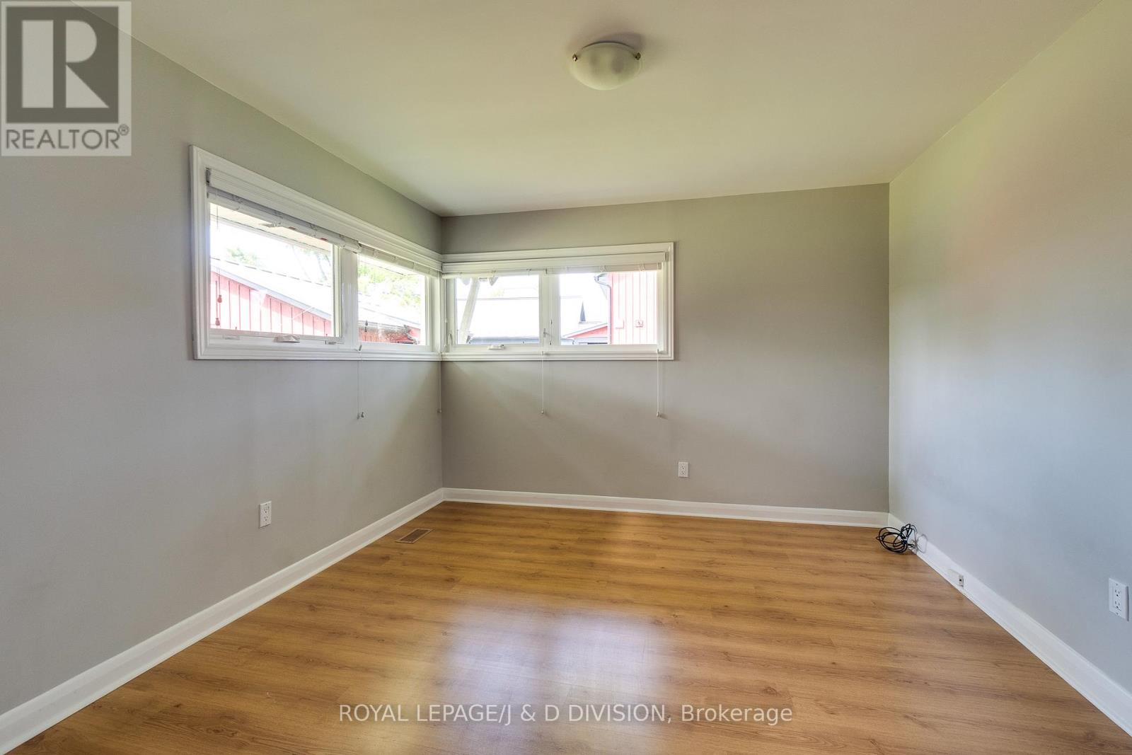 7079 Second Line W, Mississauga, Ontario  L5W 1A1 - Photo 25 - W12404501