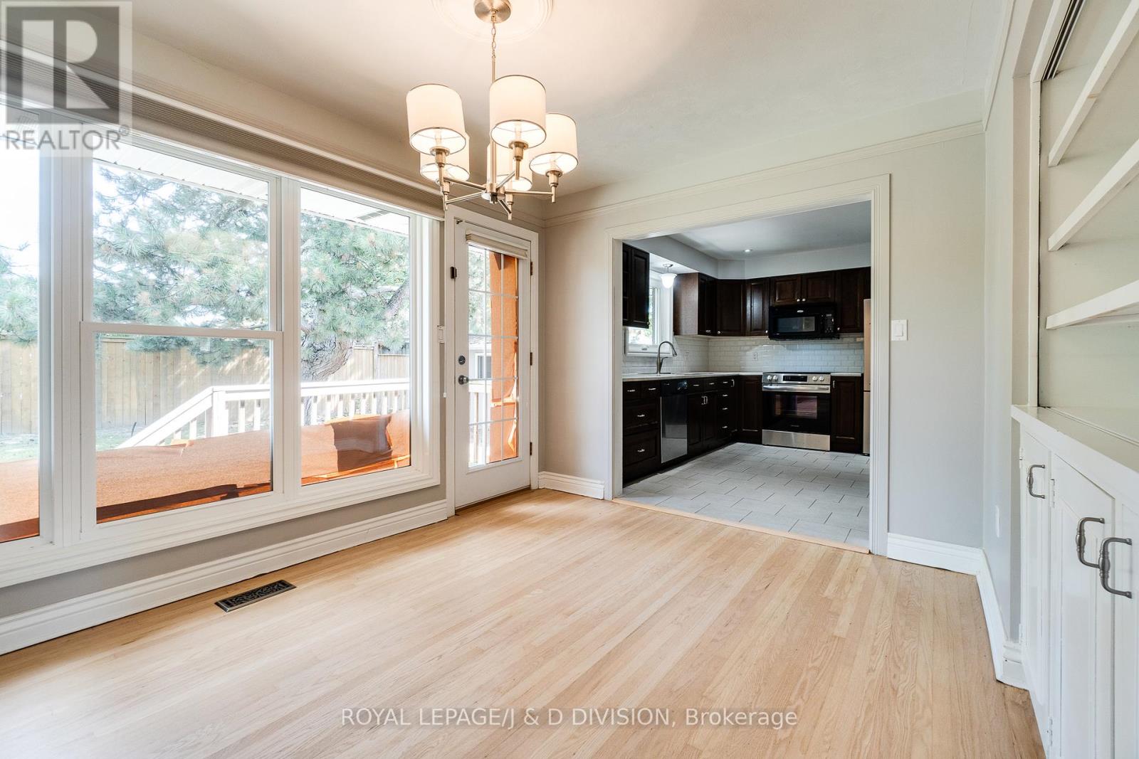 7079 Second Line W, Mississauga, Ontario  L5W 1A1 - Photo 17 - W12404501