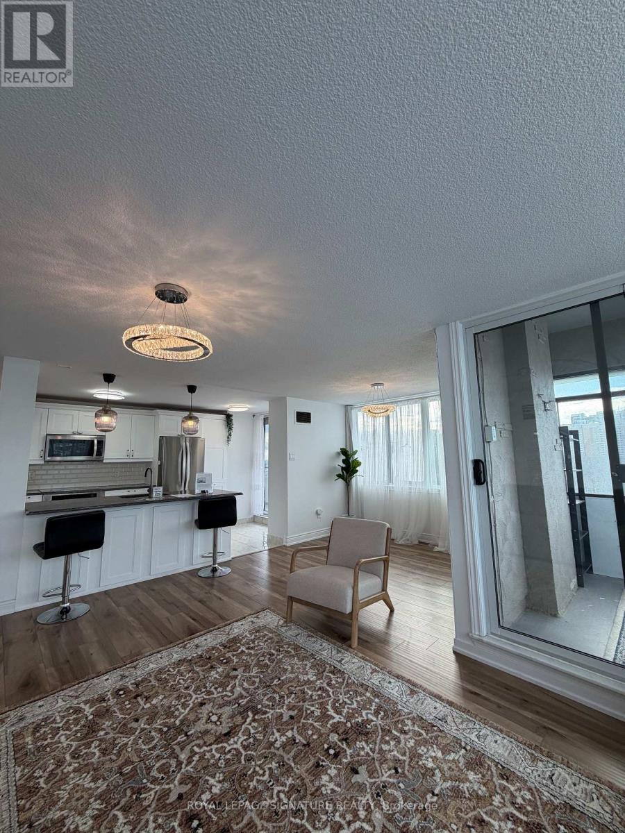 1016 - 1320 Mississauga Valley Boulevard, Mississauga, Ontario L5A 3R6 - Photo 3 - W12655786