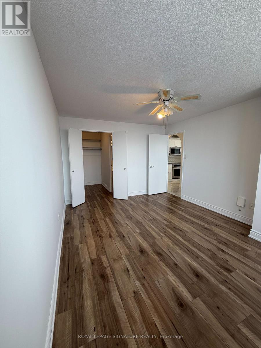 1016 - 1320 Mississauga Valley Boulevard, Mississauga, Ontario L5A 3R6 - Photo 7 - W12655786