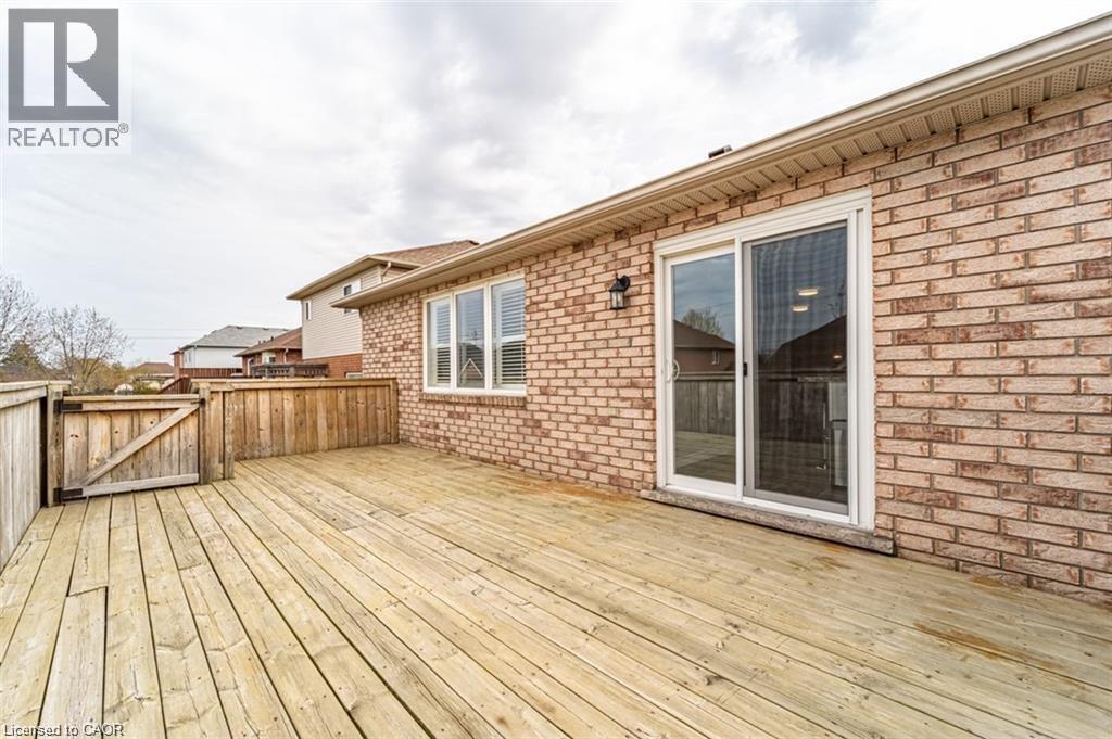 12 Shadetree Crescent Unit# 1, Stoney Creek, Ontario  L8J 3X2 - Photo 17 - 40795587