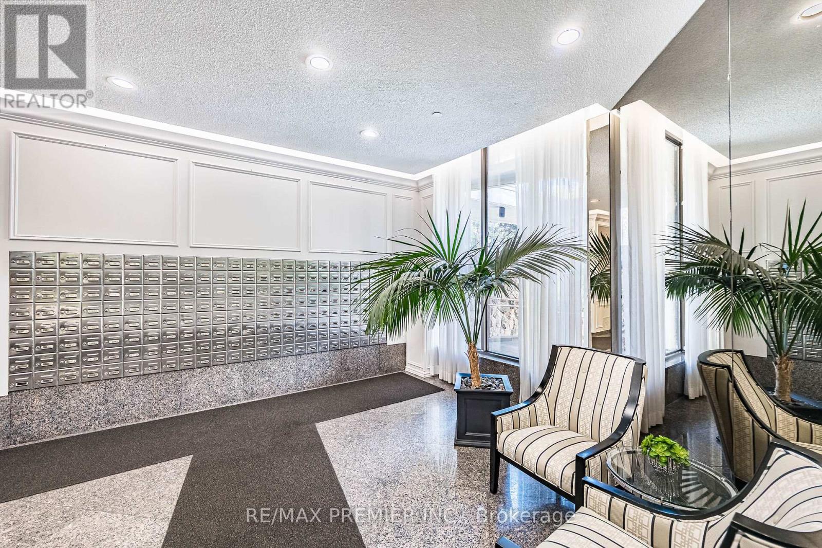 2308 - 75 Graydon Hall Drive, Toronto, Ontario  M3A 3M5 - Photo 5 - C12657476