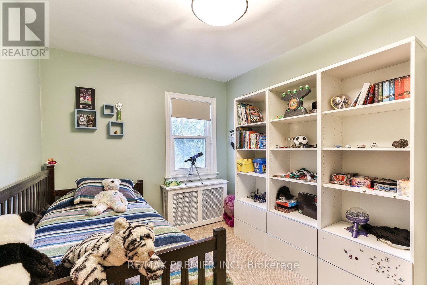 684 Eglinton Avenue E, Toronto, Ontario  M4G 2K5 - Photo 17 - C12657492