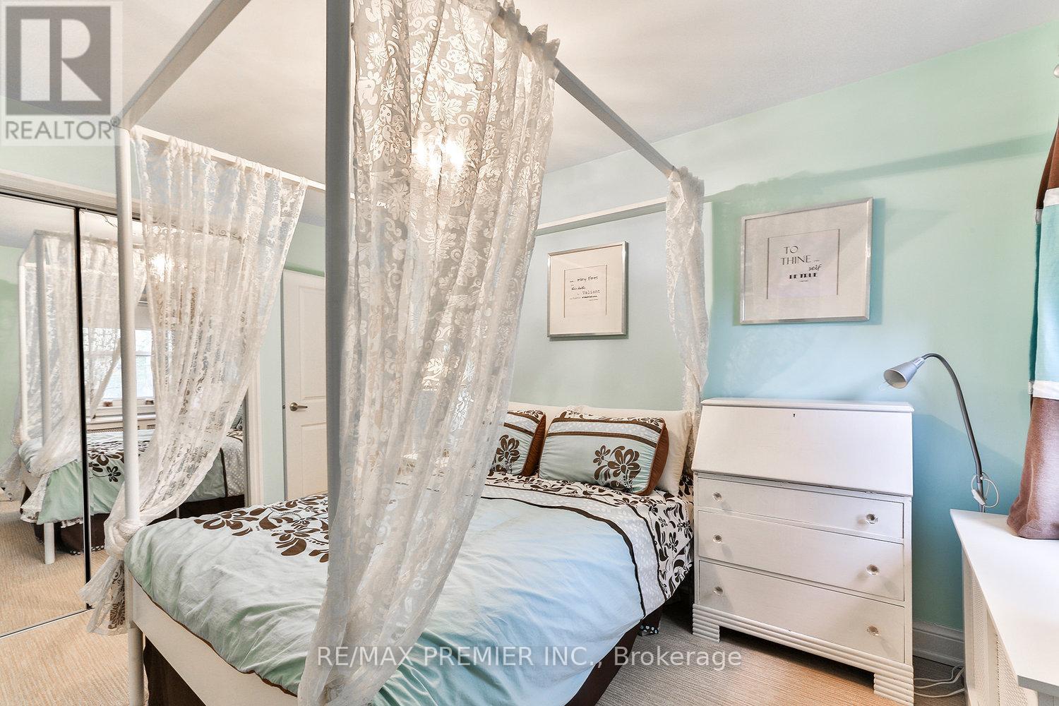 684 Eglinton Avenue E, Toronto, Ontario  M4G 2K5 - Photo 18 - C12657492