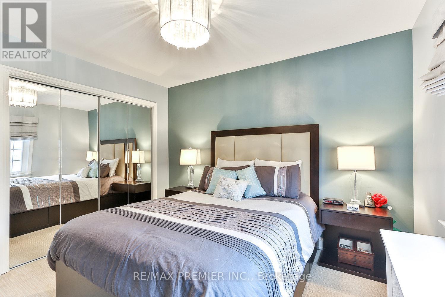 684 Eglinton Avenue E, Toronto, Ontario  M4G 2K5 - Photo 22 - C12657492