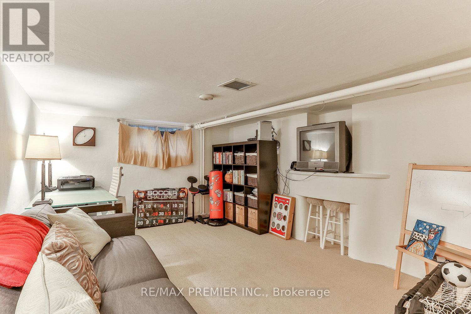 684 Eglinton Avenue E, Toronto, Ontario  M4G 2K5 - Photo 27 - C12657492