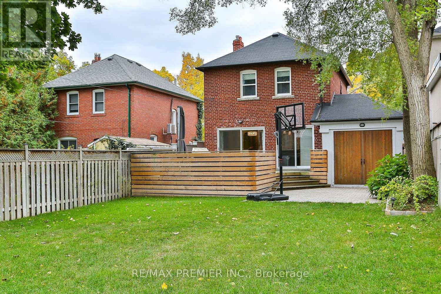 684 Eglinton Avenue E, Toronto, Ontario  M4G 2K5 - Photo 31 - C12657492