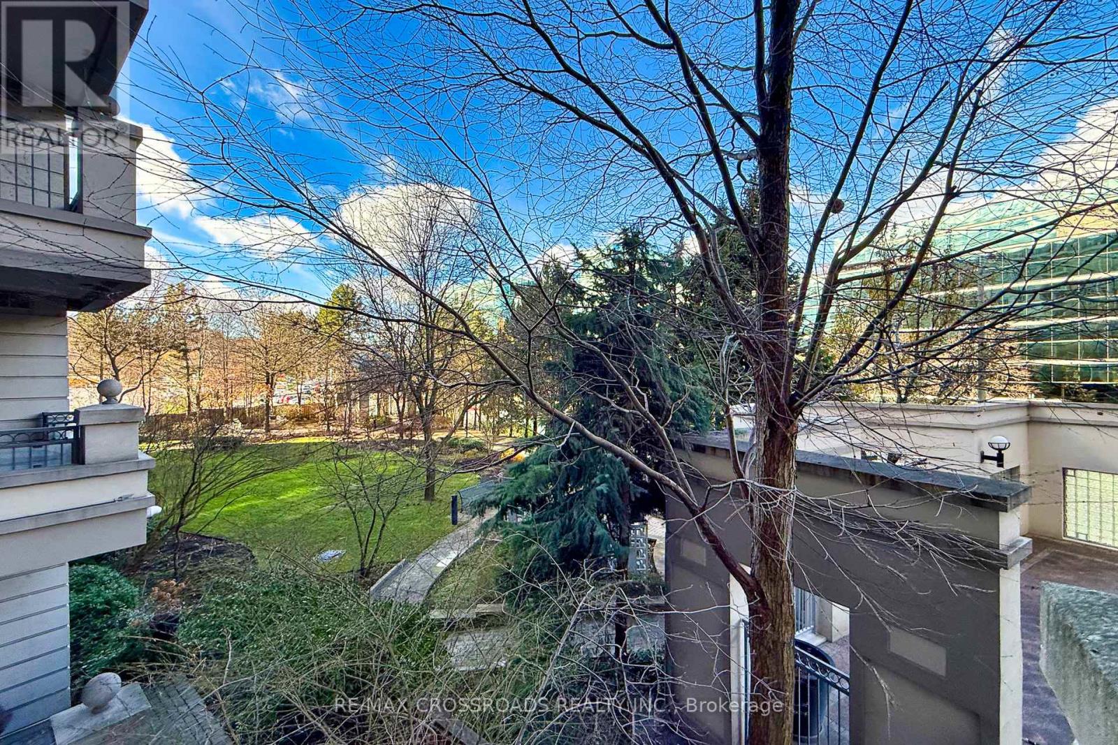 210 - 10 Old York Mills Road, Toronto, Ontario  M2P 2G9 - Photo 27 - C12657522