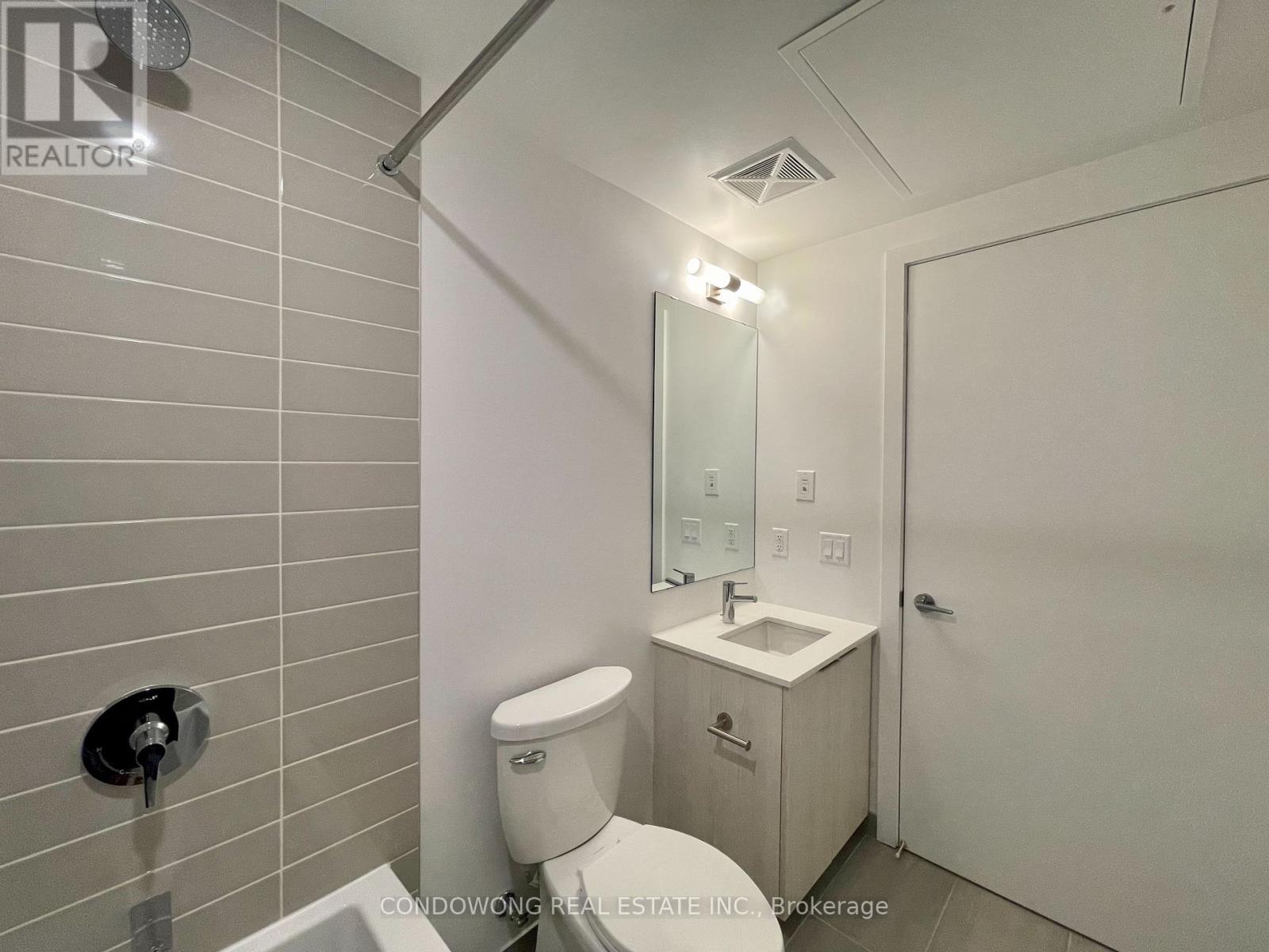 2004 - 357 King Street W, Toronto, Ontario  M5V 0S7 - Photo 11 - C12657544