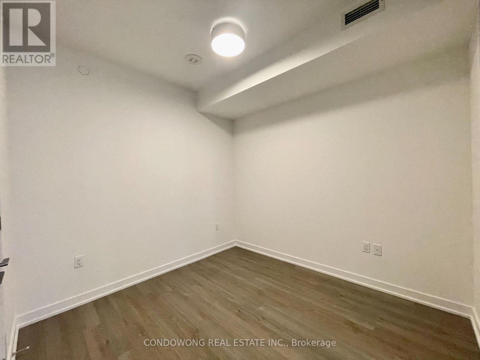 2004 - 357 King Street W, Toronto, Ontario  M5V 0S7 - Photo 9 - C12657544