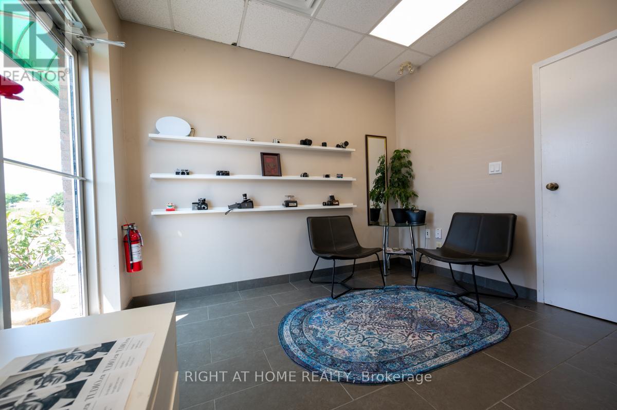 257 - 1885 Clements Road, Pickering, Ontario L1W 3V4 - Photo 2 - E12657548