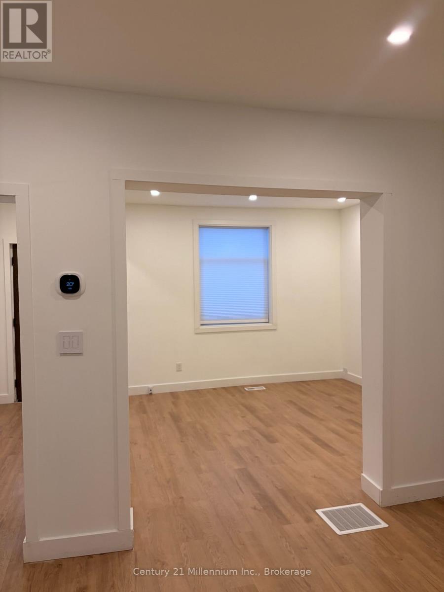 Third picture of 563 12TH AVENUE