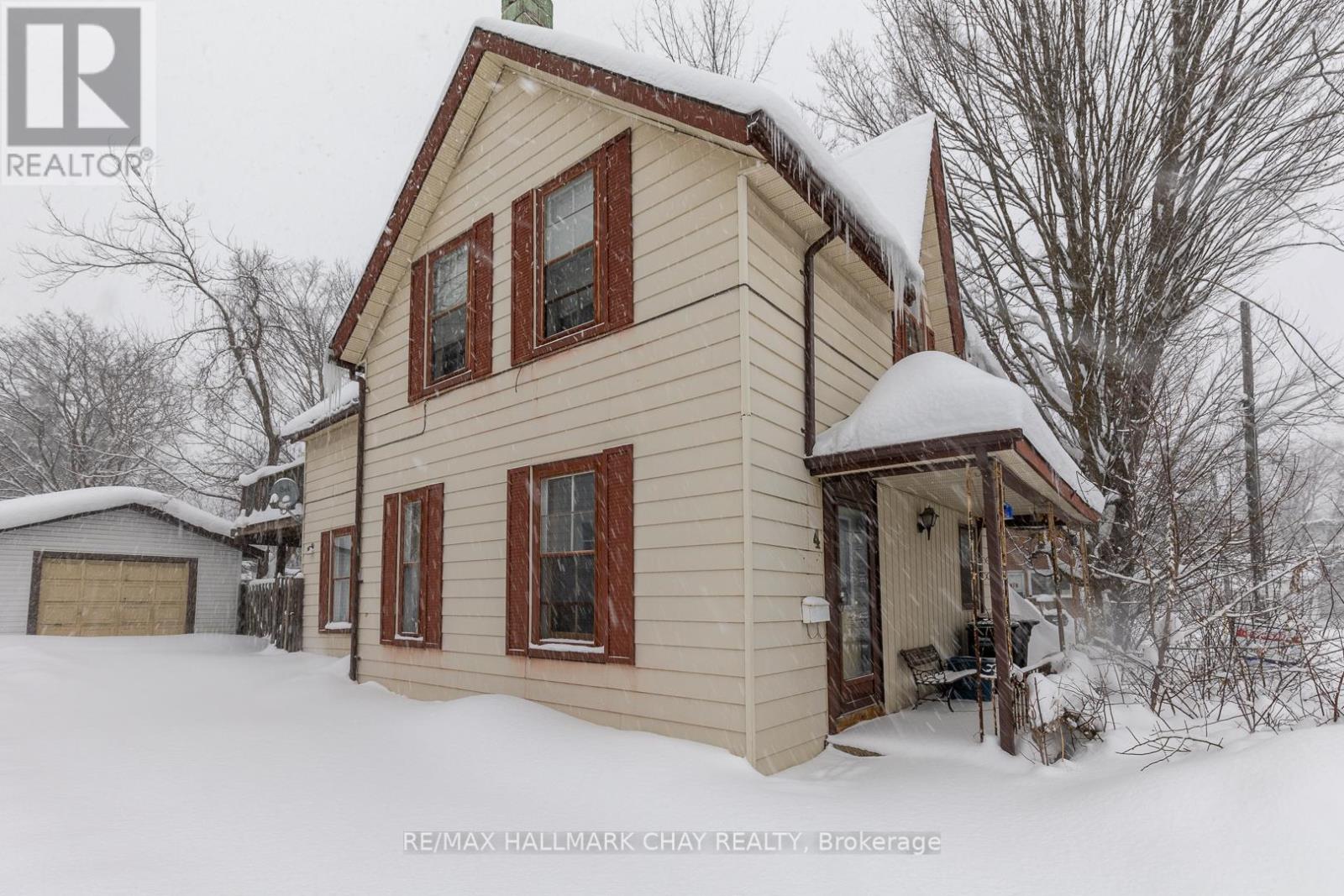 4 East Street, Barrie, Ontario  L4M 2N4 - Photo 3 - S12657488