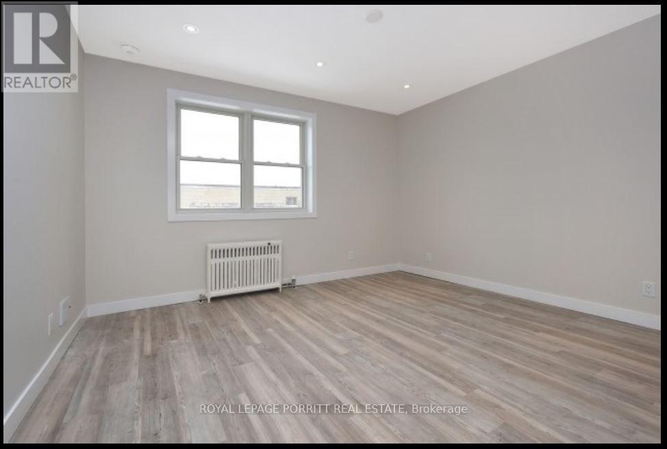 4 - 3411 Lake Shore Boulevard W, Toronto, Ontario  M8W 1N2 - Photo 4 - W12657500