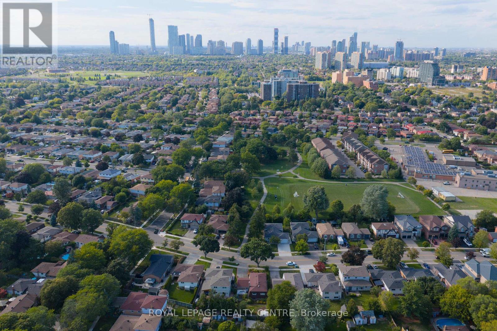 254 Louis Drive, Mississauga, Ontario  L5B 1Y9 - Photo 47 - W12657502