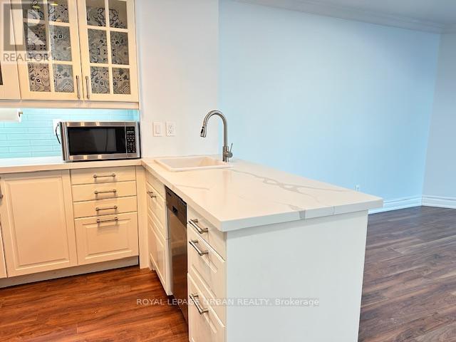 1010 - 2121 Lake Shore Boulevard W, Toronto, Ontario  M8V 4E9 - Photo 6 - W12657514