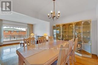 148 Yatescastle Drive, Toronto, Ontario  M3L 2L9 - Photo 13 - W12657520