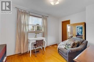148 Yatescastle Drive, Toronto, Ontario  M3L 2L9 - Photo 20 - W12657520