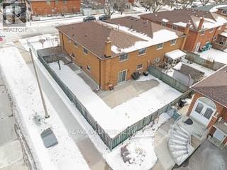 148 Yatescastle Drive, Toronto, Ontario  M3L 2L9 - Photo 43 - W12657520