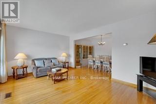 148 Yatescastle Drive, Toronto, Ontario  M3L 2L9 - Photo 6 - W12657520