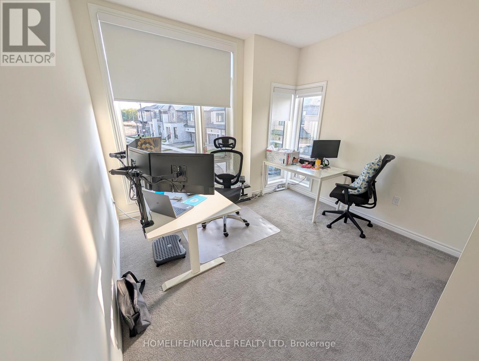 68 Arnold Circle, Brampton, Ontario  L7A 0B8 - Photo 8 - W12657532