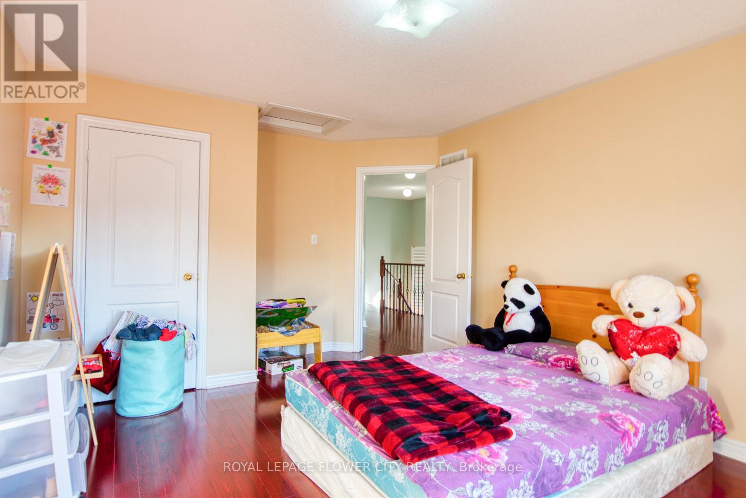 Upper - 18 Saint Eugene Street, Brampton, Ontario  L6Y 0K9 - Photo 17 - W12657570