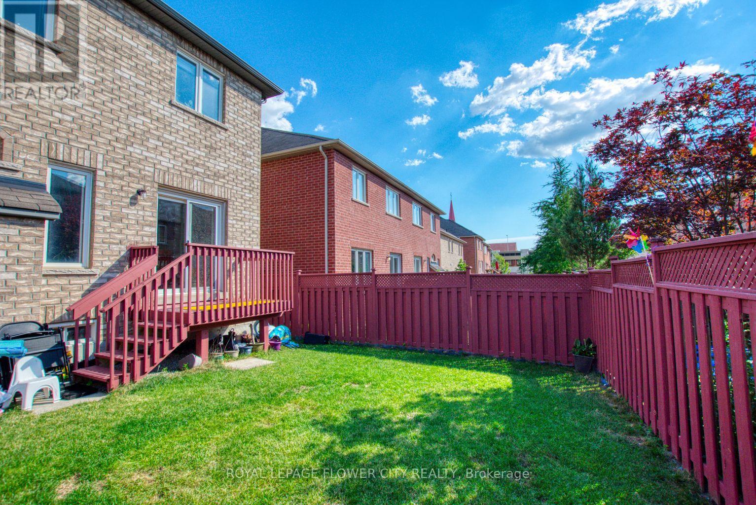 Upper - 18 Saint Eugene Street, Brampton, Ontario  L6Y 0K9 - Photo 20 - W12657570
