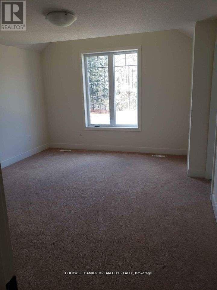 114 Julie Crescent, London South, Ontario  N5Z 0B3 - Photo 4 - X12657494