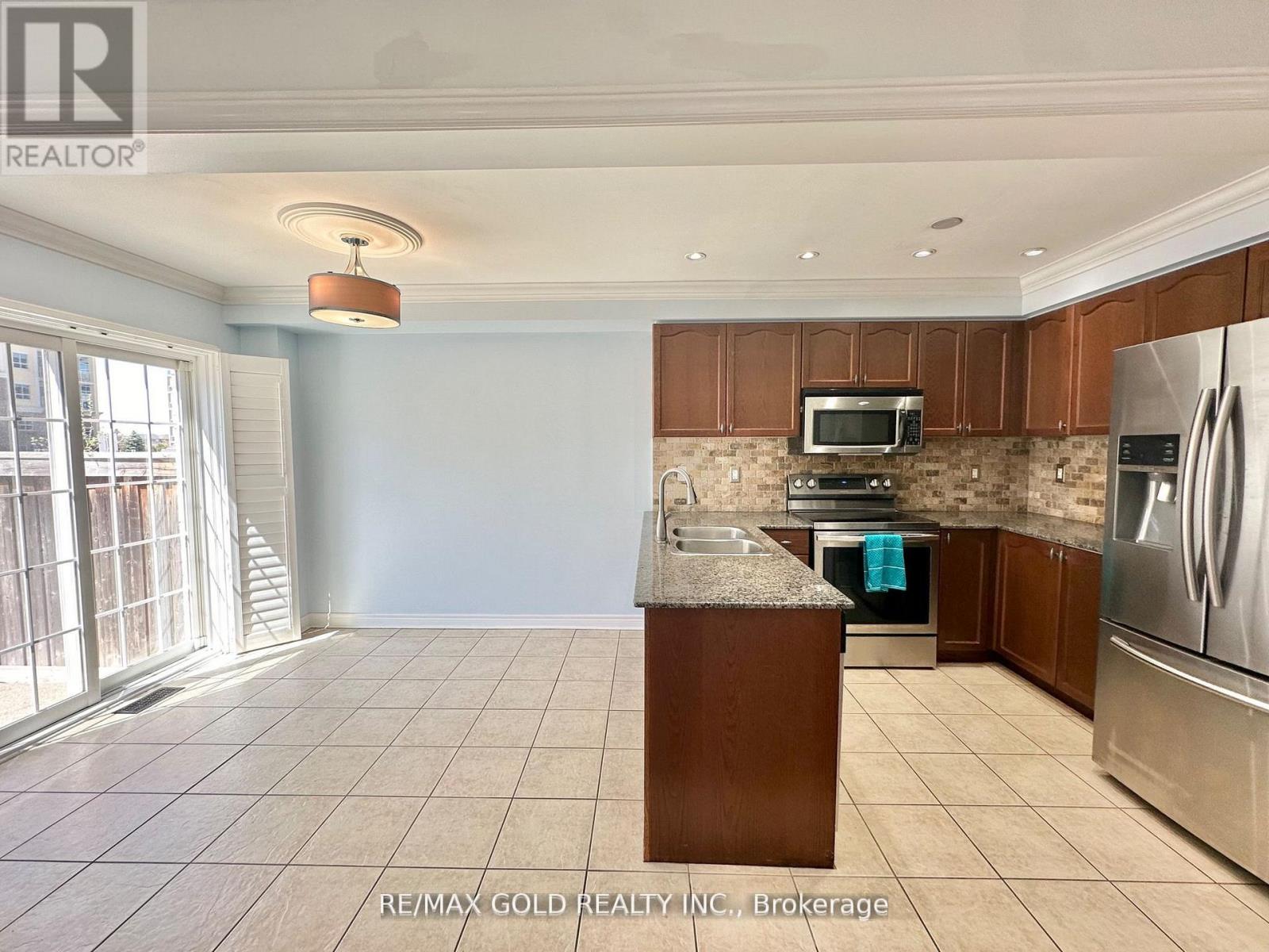 1413 Costigan Road, Milton, Ontario  L9T 0Y7 - Photo 11 - W12657526