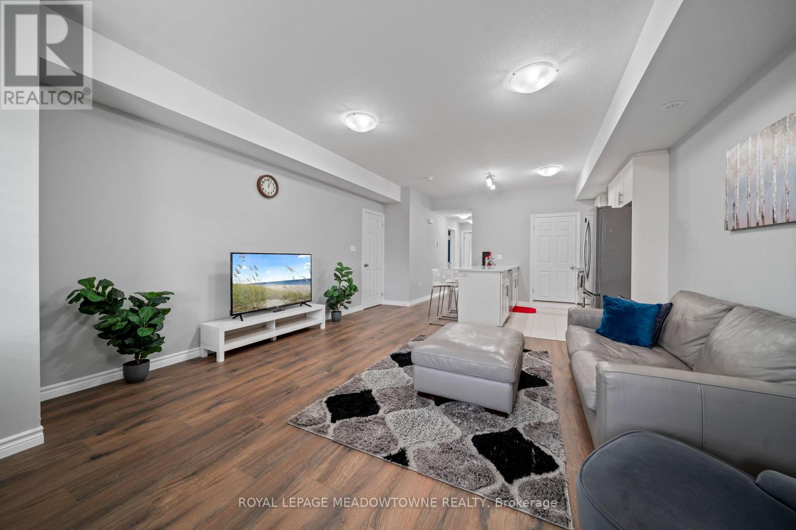 6 - 182 Oat Lane, Kitchener, Ontario  N2R 0S8 - Photo 3 - X12657030