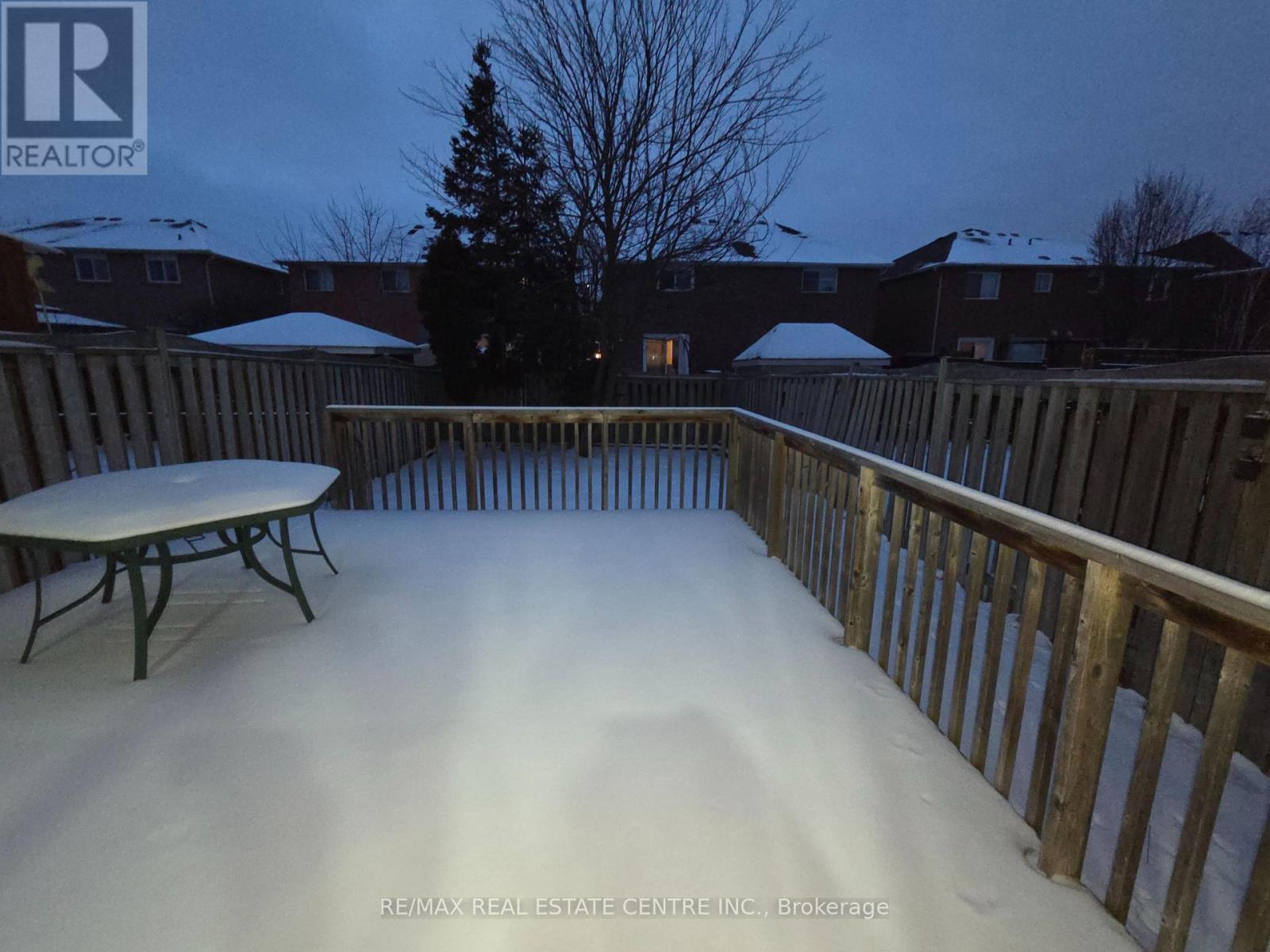 Upper - 3935 Stoneham Way, Mississauga, Ontario  L5N 6Y6 - Photo 12 - W12653916