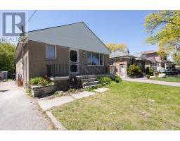 MAIN FLR - 28 PAULA BOULEVARD, Toronto, Ontario