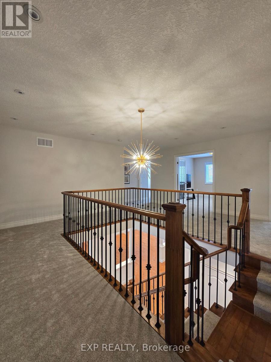 93 Tremaine Drive, Kitchener, Ontario  N2A 4M3 - Photo 48 - X12653348