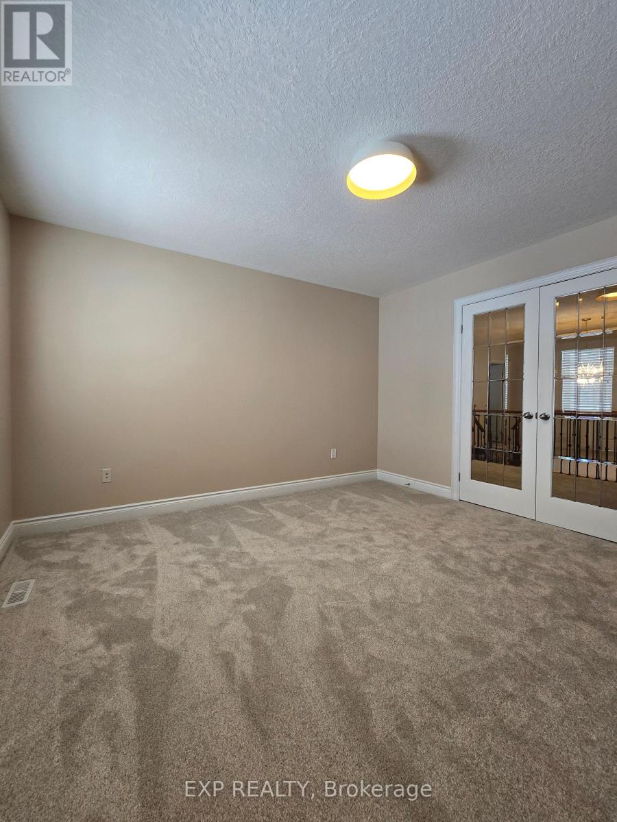 93 Tremaine Drive, Kitchener, Ontario  N2A 4M3 - Photo 47 - X12653348