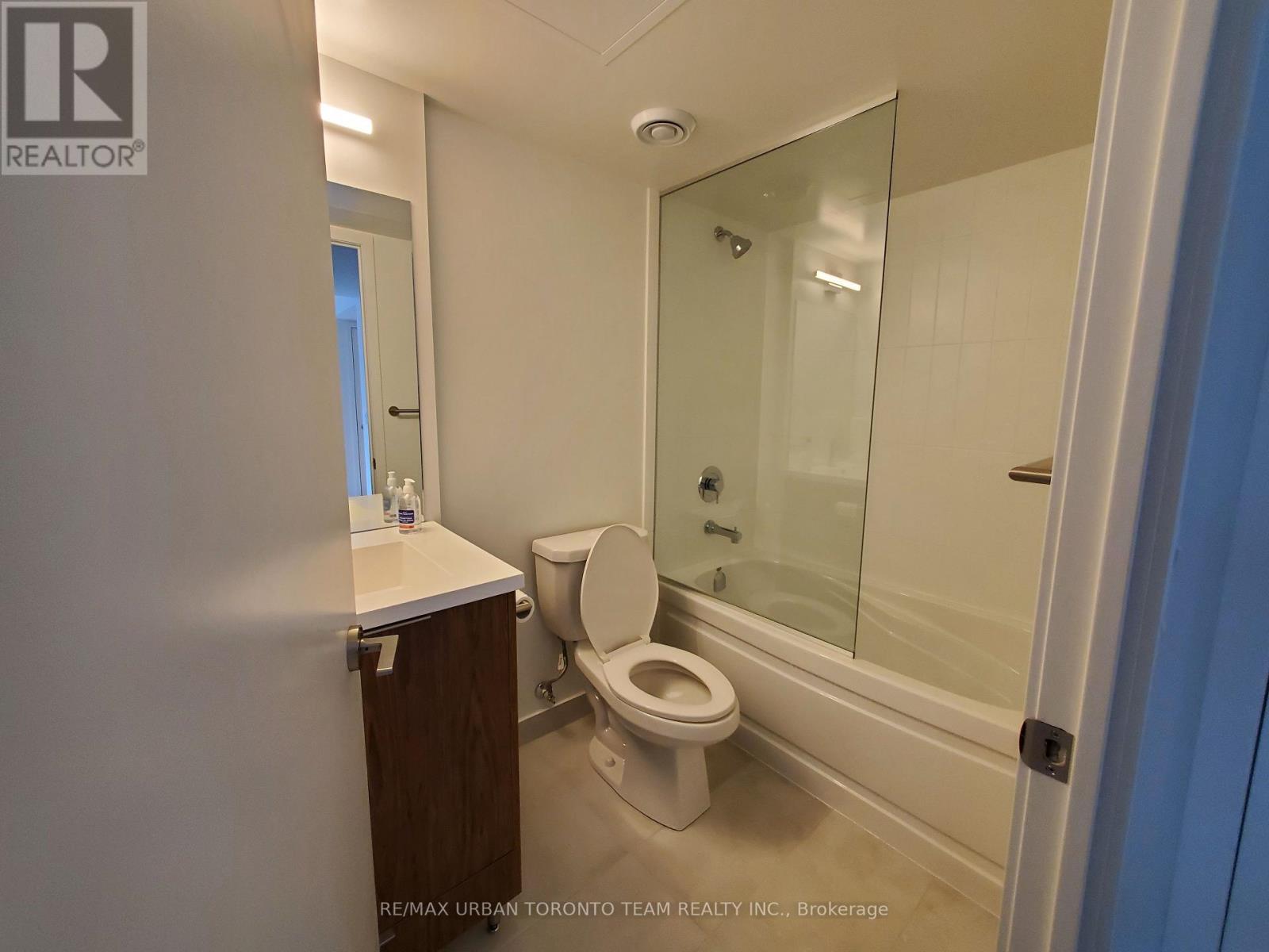 711 - 60 Shuter Street, Toronto, Ontario  M5B 0B7 - Photo 6 - C12657590