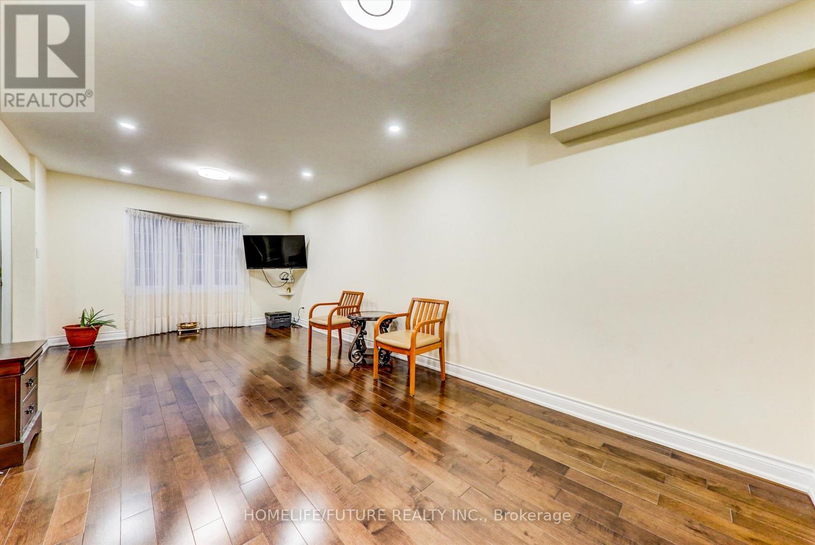 Main & 2nd - 47 Empringham Drive, Toronto, Ontario  M1B 3Z1 - Photo 8 - E12657582