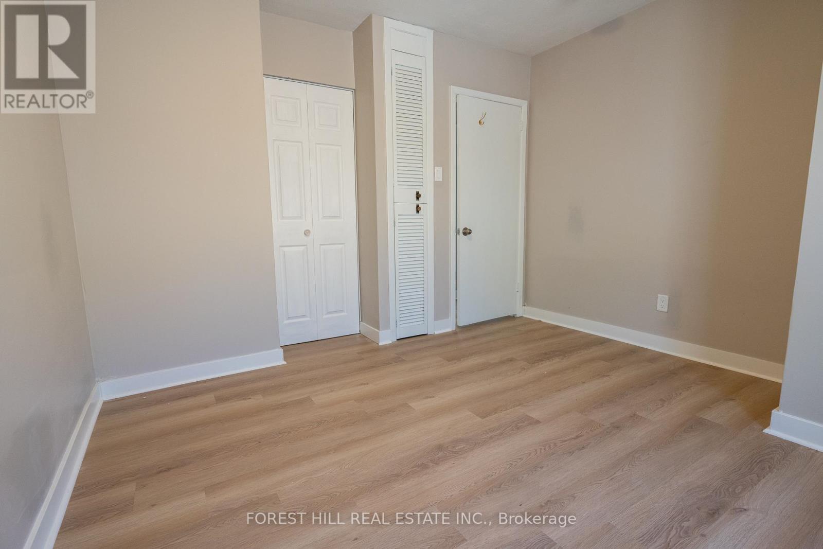 Main Flr - 28 Paula Boulevard, Toronto, Ontario  M8W 4B6 - Photo 25 - W12657354