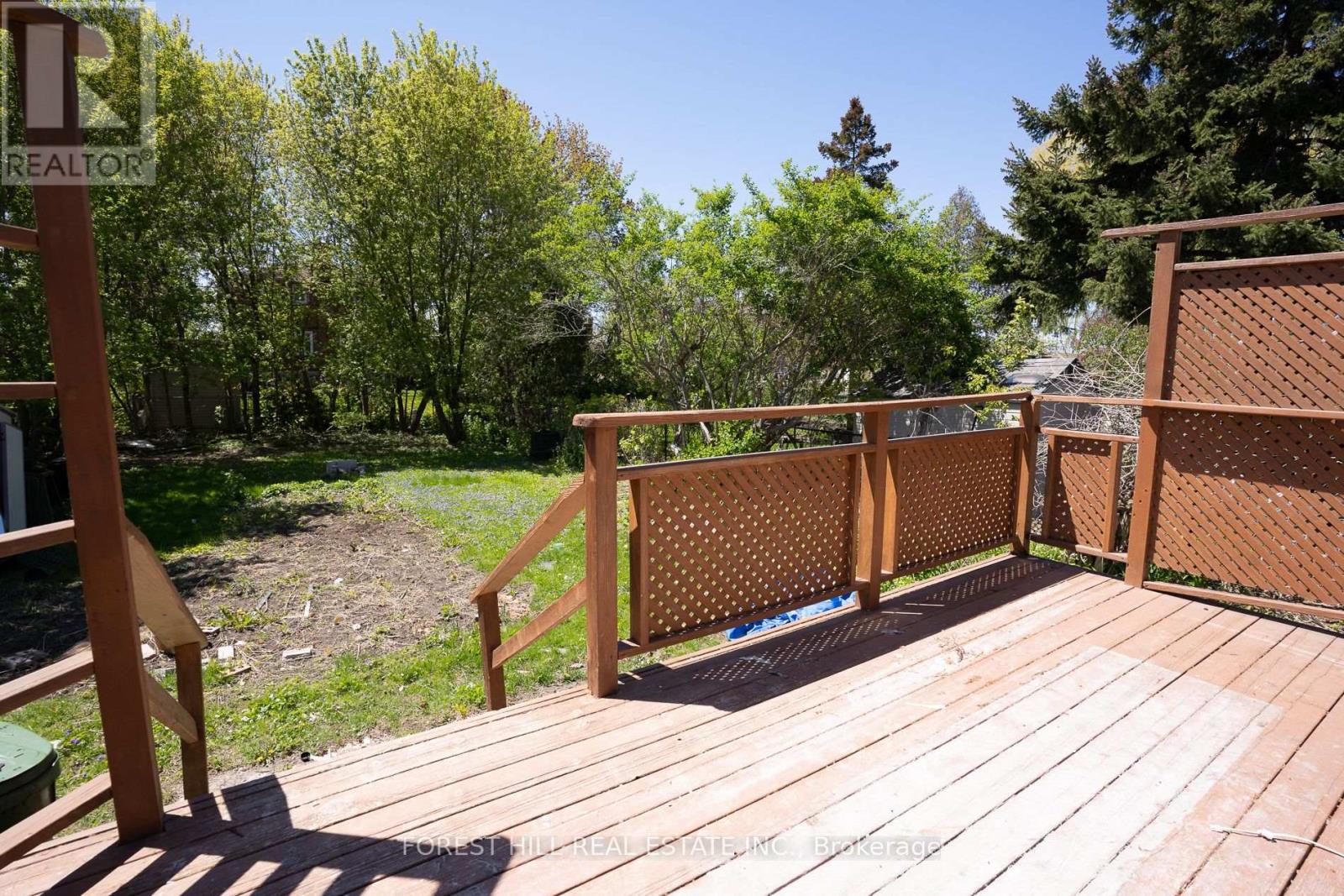 Main Flr - 28 Paula Boulevard, Toronto, Ontario  M8W 4B6 - Photo 29 - W12657354