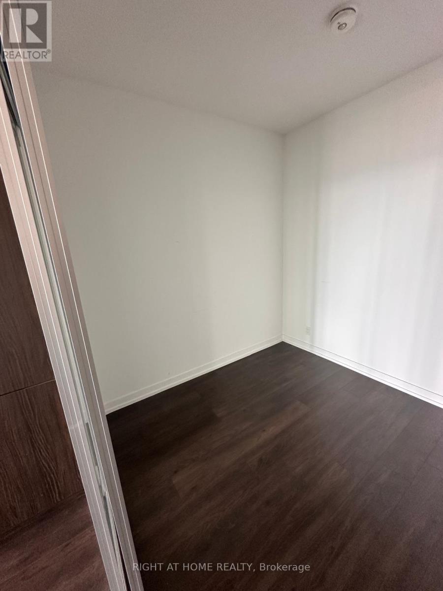 4905 - 5 Buttermill Avenue, Vaughan, Ontario  L4K 0T5 - Photo 11 - N12657576