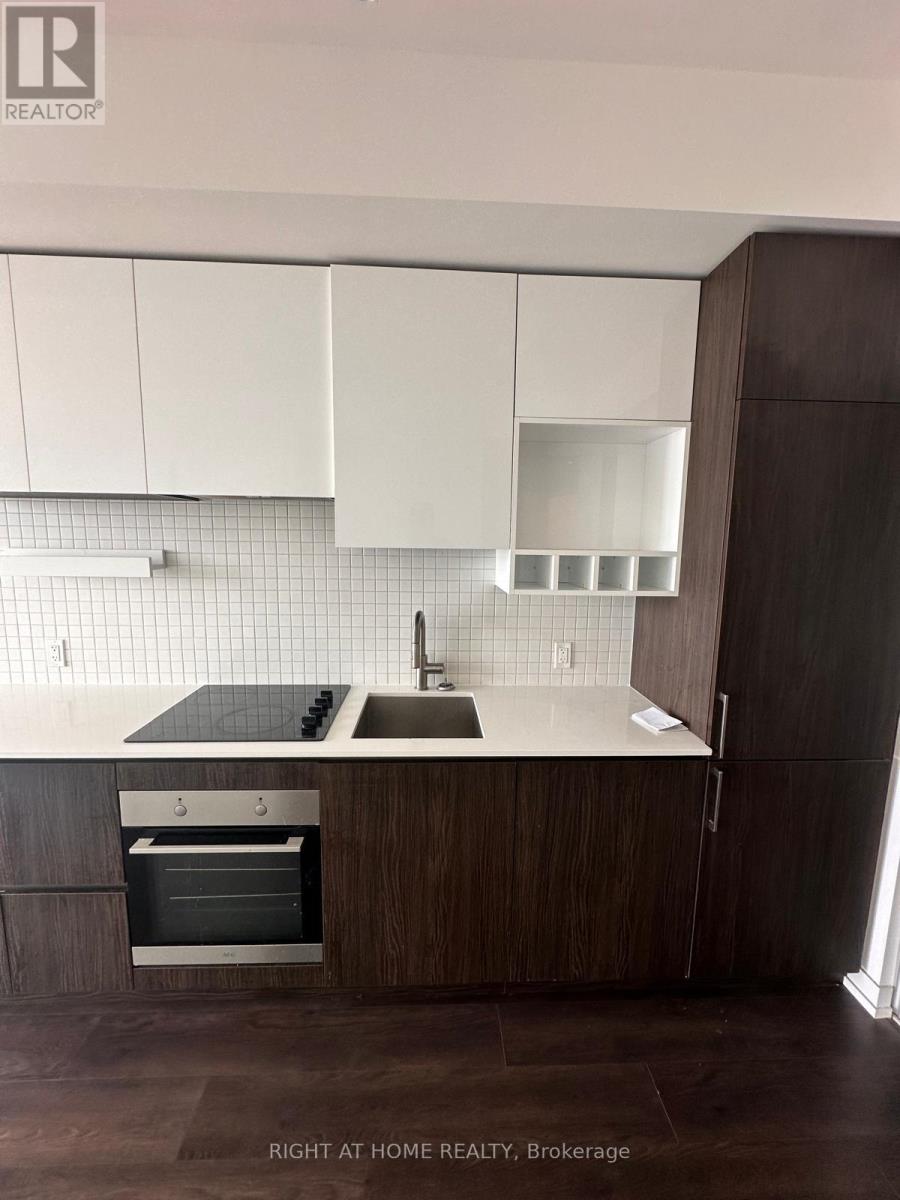 4905 - 5 Buttermill Avenue, Vaughan, Ontario  L4K 0T5 - Photo 5 - N12657576