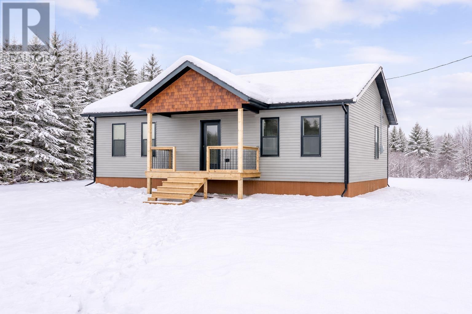 43 Simmons Crescent, Chelton, Prince Edward Island  C0B 1A0 - Photo 2 - 202600058