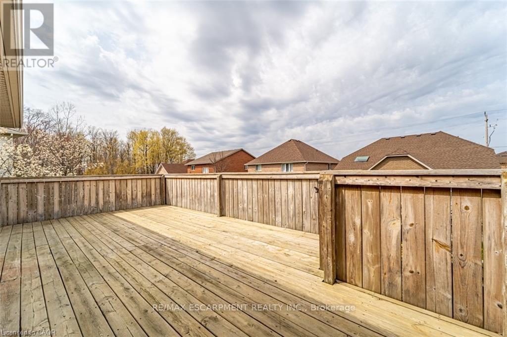 1 - 12 Shadetree Crescent, Hamilton, Ontario  L8J 3X2 - Photo 18 - X12657598